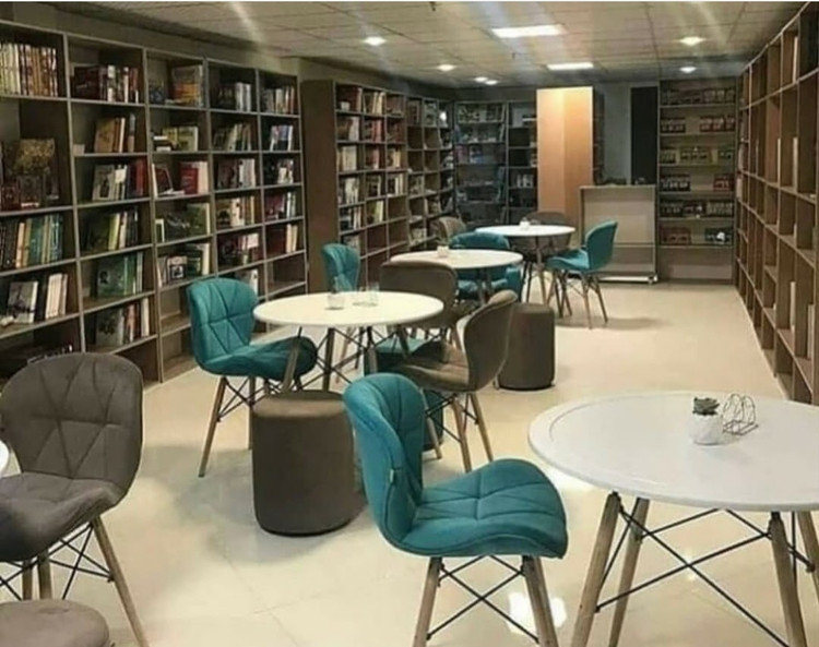 میز و صندلی ناهارخوری ۲ نفره مدل زین اسبی